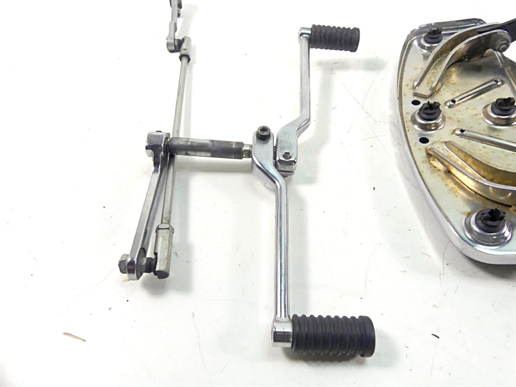 2010 Harley Touring FLHRC Road King Front Left Right Floorboard Set 50621-06A {{ shop.shopifyCountryName }} - Mototech271