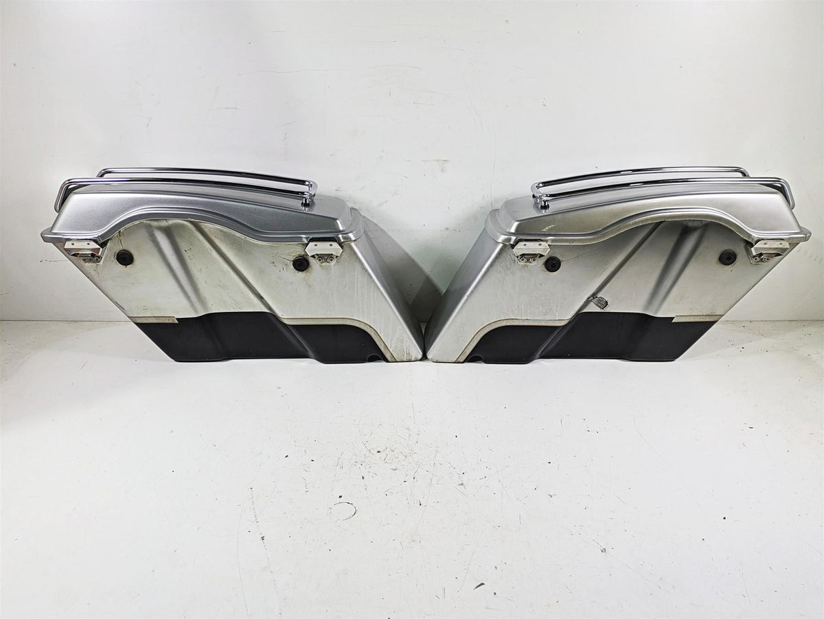 2003 Harley Touring FLHTCUI 100TH E-Glide Saddlebag Saddle Bag Set Read 90753-93 {{ shop.shopifyCountryName }} - Mototech271