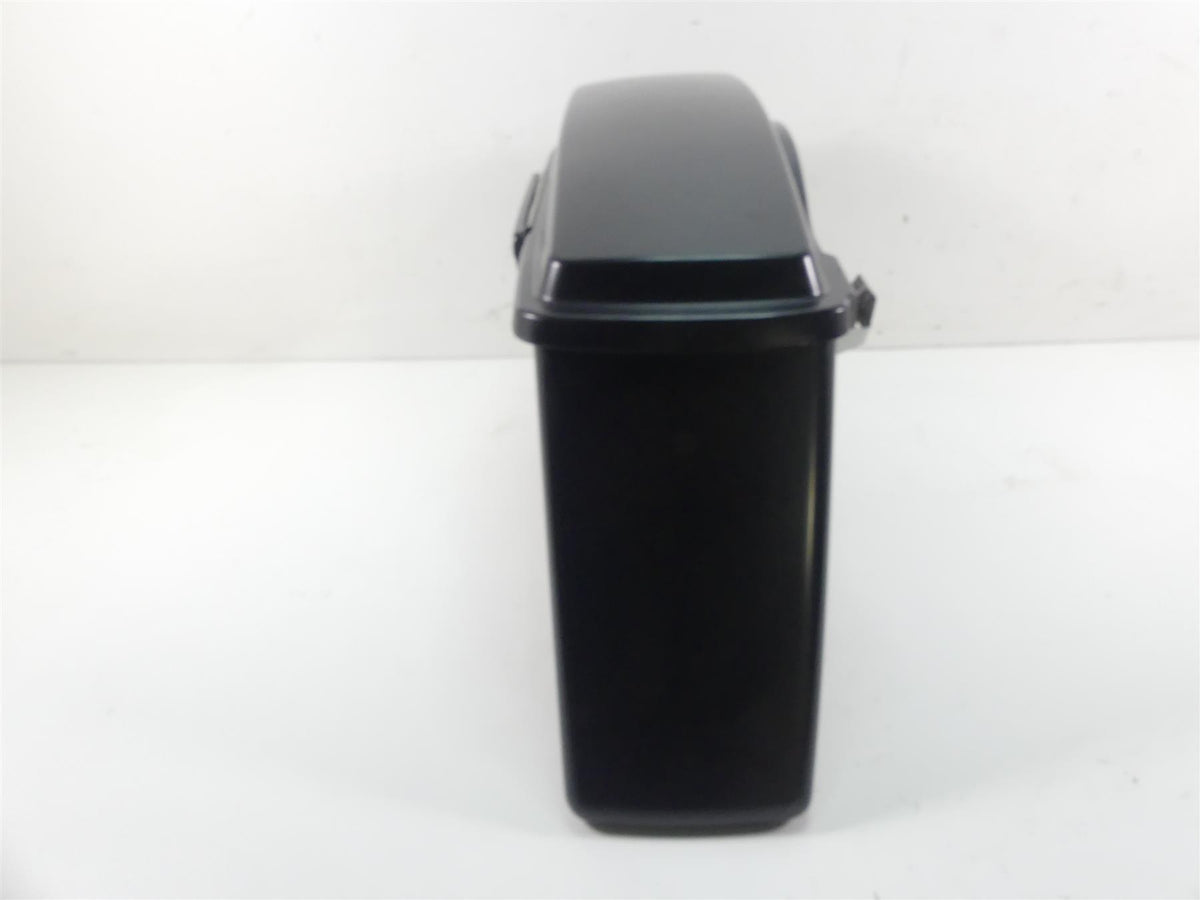 2013 Harley Touring FLTRX Road Glide Saddlebag Saddle Luggage Bag Set 90752-93 {{ shop.shopifyCountryName }} - Mototech271