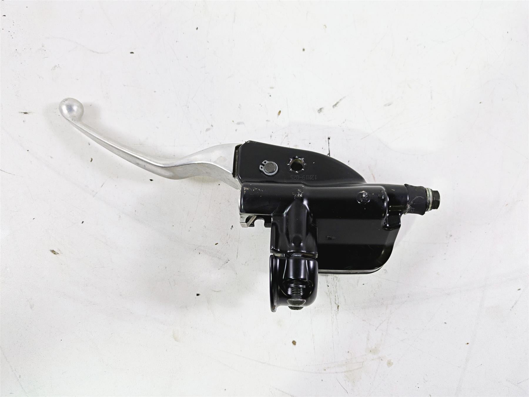 2013 Harley VRSCF Muscle Rod Brembo Front Brake Master Cylinder 11/16" 44551-08F {{ shop.shopifyCountryName }} - Mototech271