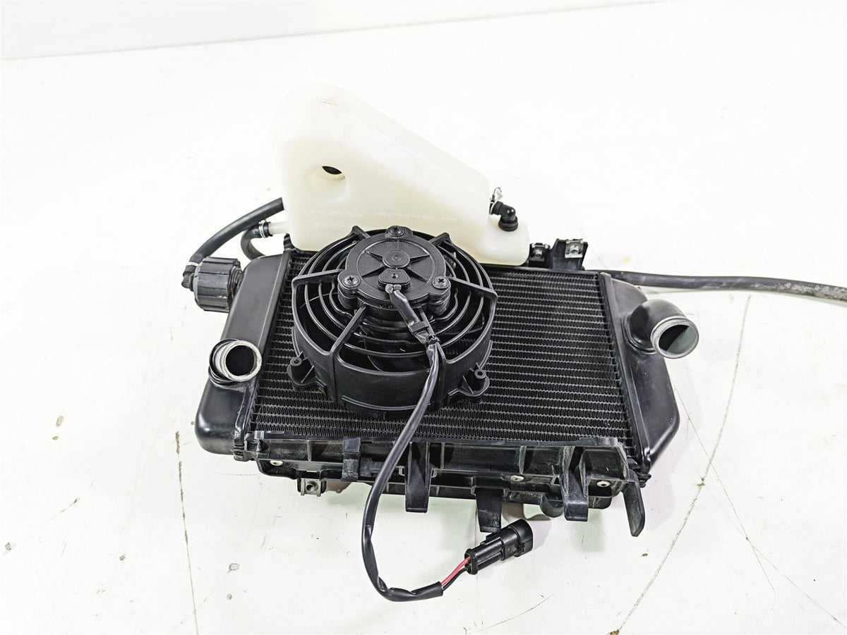2022 KTM 1290 Super Adventure S Right Radiator Fan Set 61935008000 61935008033 {{ shop.shopifyCountryName }} - Mototech271