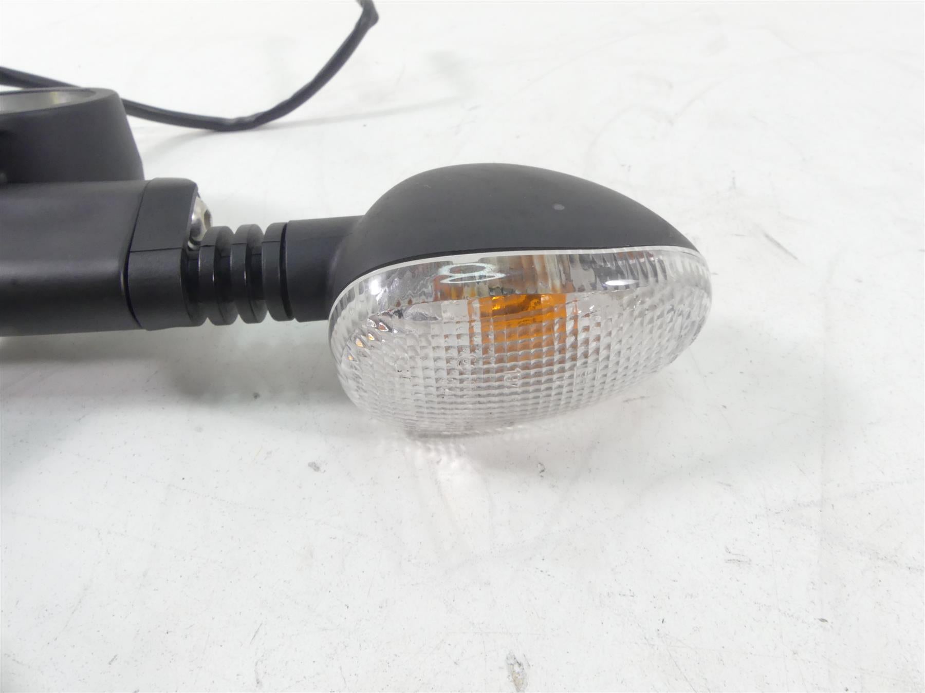 2019 Moto Guzzi V7 III Stone 750 Front Blinker Turn Signal Set 2D000261 2D000262 {{ shop.shopifyCountryName }} - Mototech271