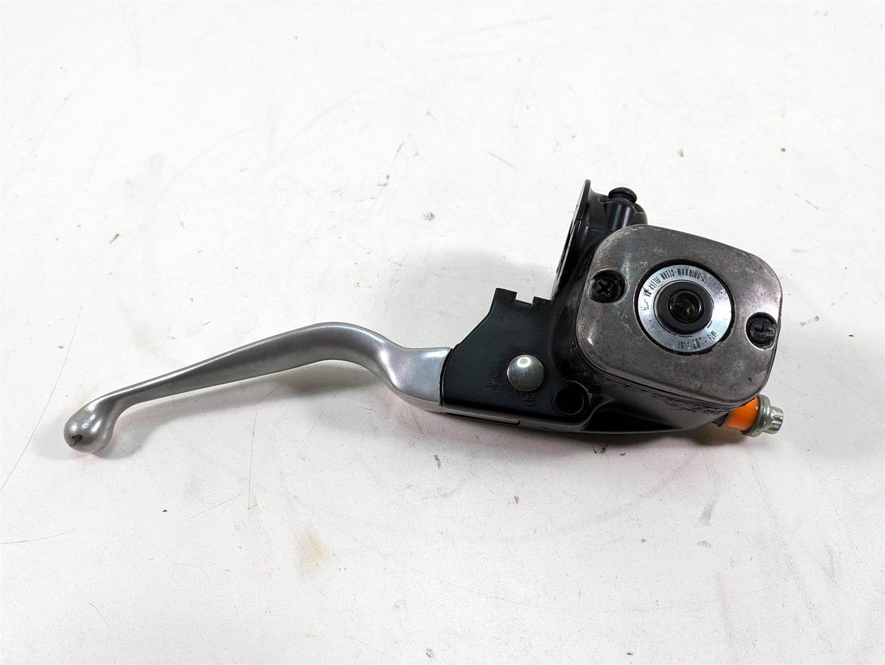2006 Harley Touring FLHTCUI Electra Glide Front Brake Master Cylinder 41700738 {{ shop.shopifyCountryName }} - Mototech271