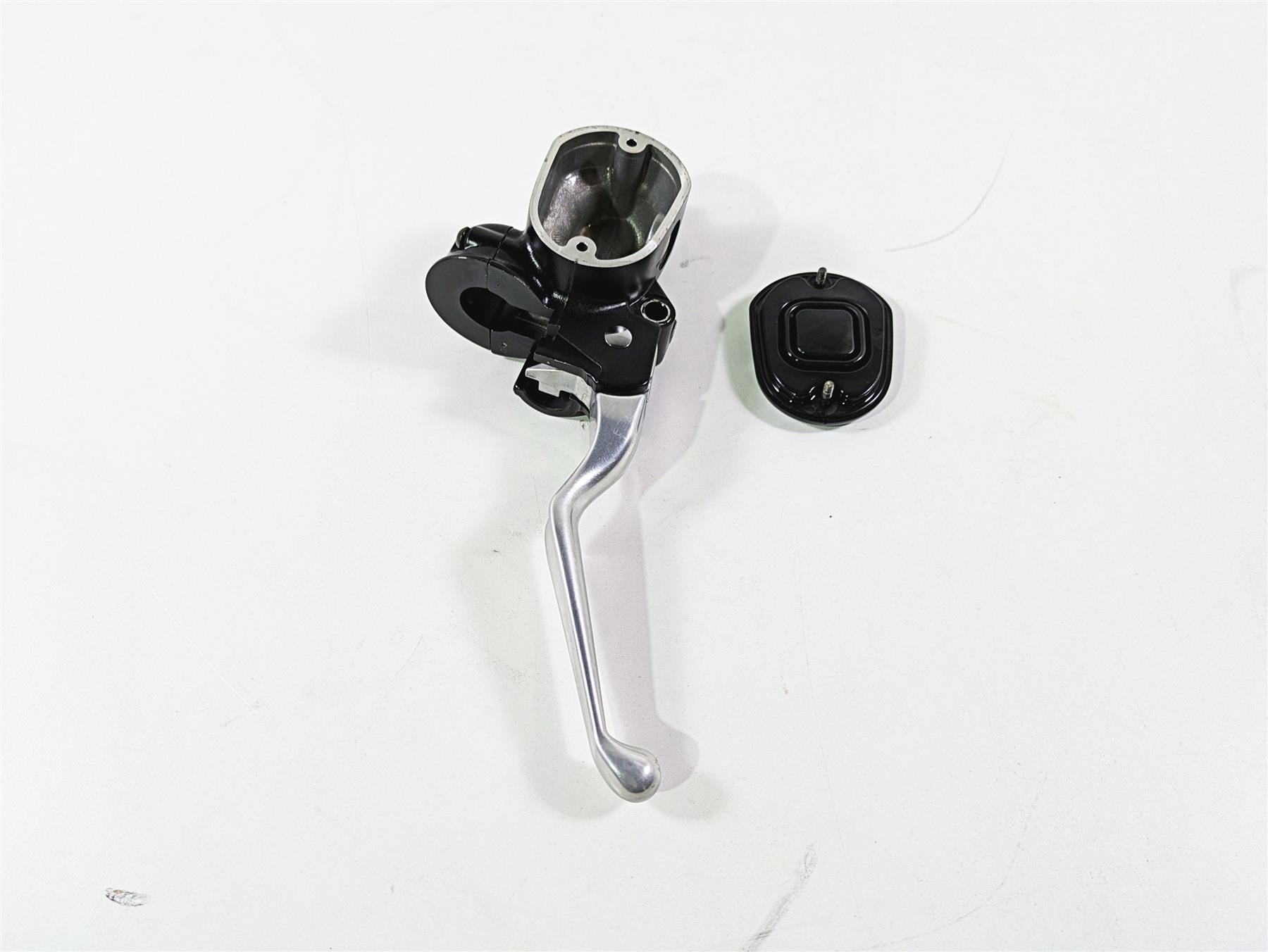 2009 Harley XR1200 Sportster Front Brake Master Cylinder 42941-08 {{ shop.shopifyCountryName }} - Mototech271