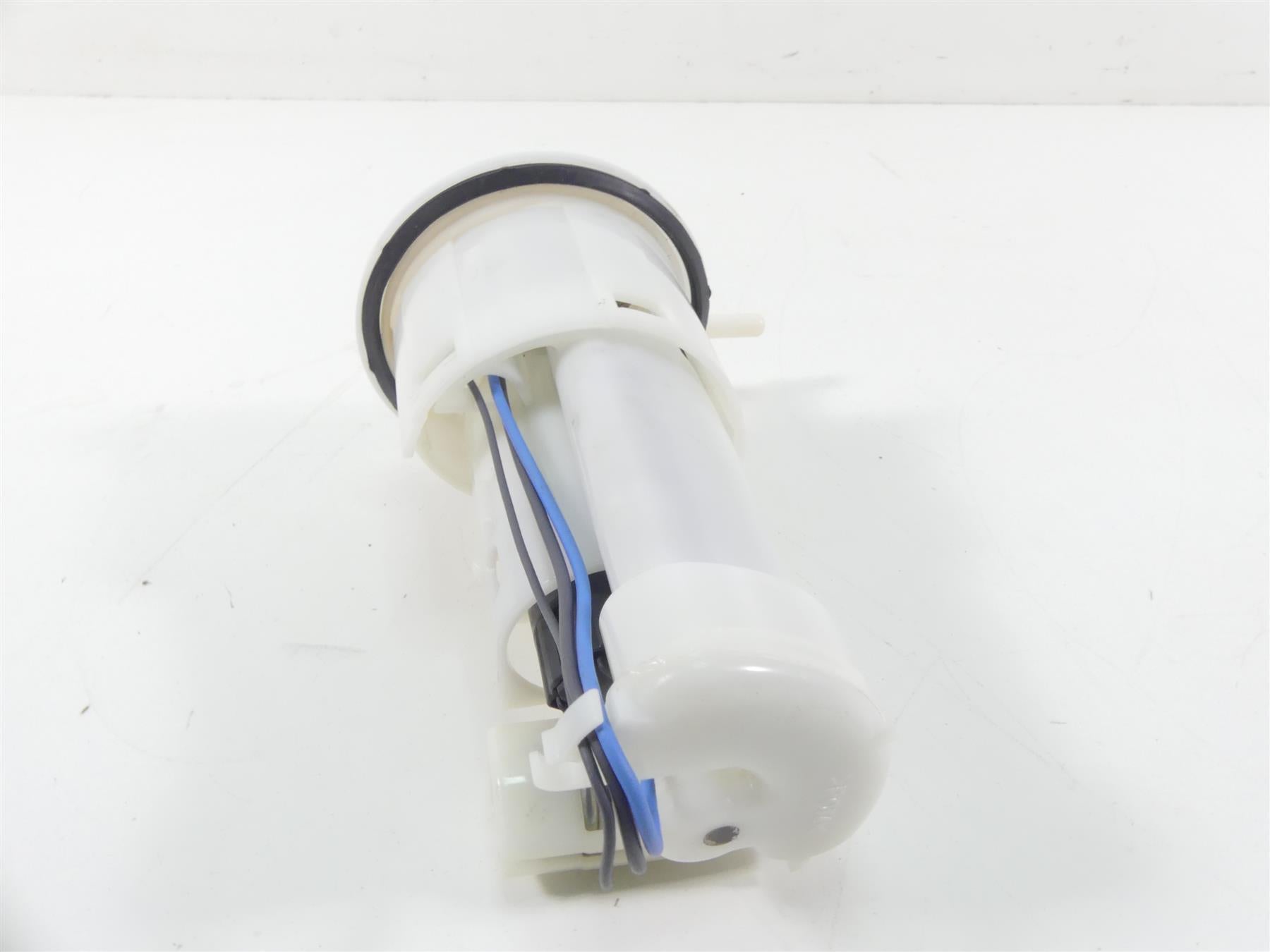 2020 Triumph Speed Triple RS 1050 Denso Gas Fuel Petrol Pump T2400735 {{ shop.shopifyCountryName }} - Mototech271