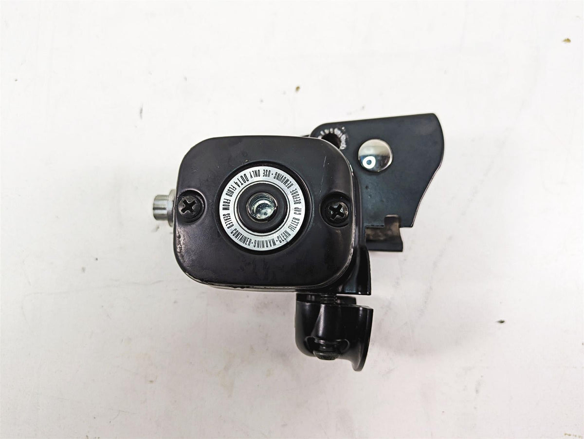 2012 Harley FLD Dyna Switchback Front Brake Master Cylinder 9/16" 45029-11C {{ shop.shopifyCountryName }} - Mototech271