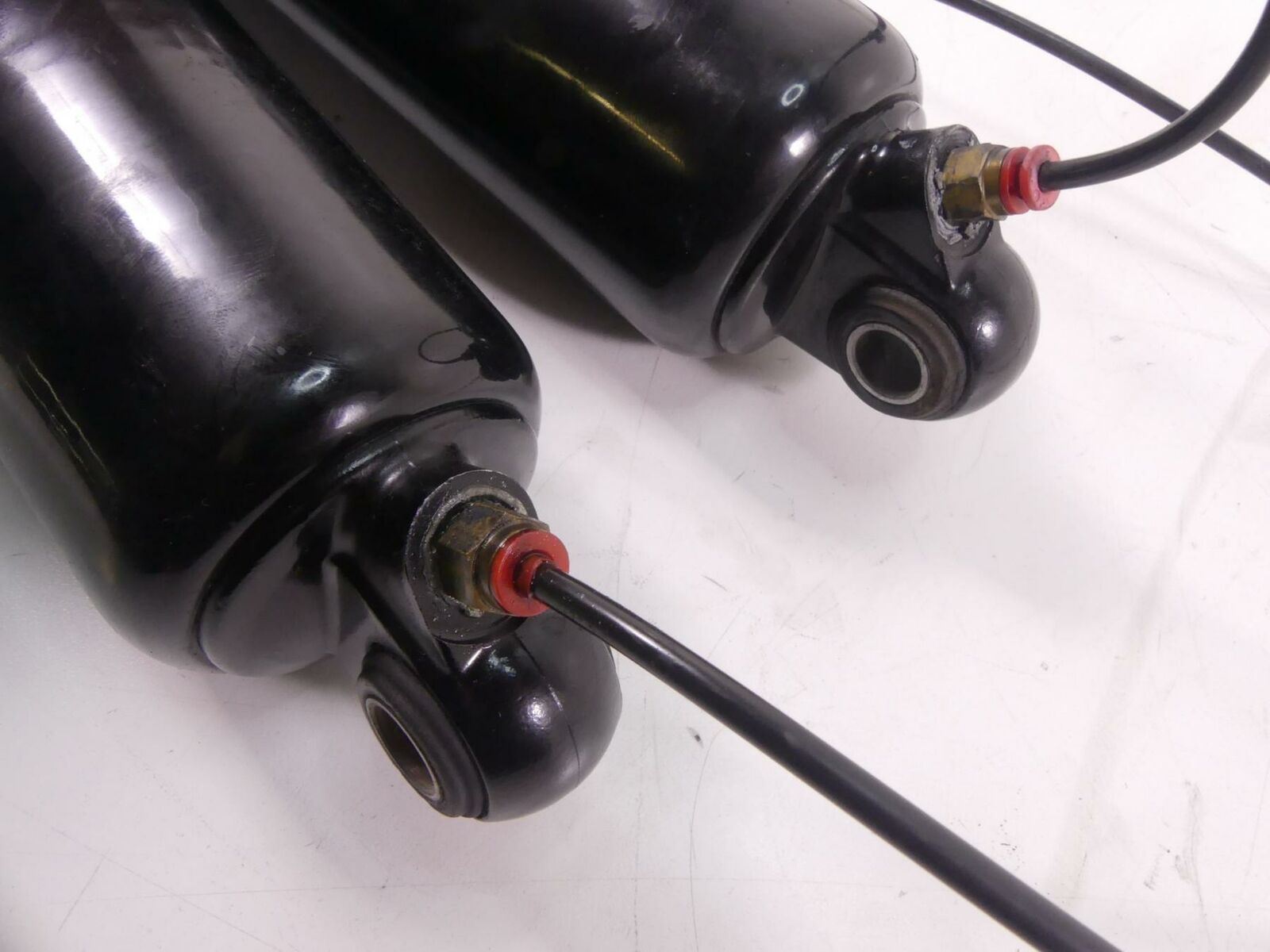 2005 Harley Touring CVO FLHTCSE Electra Glide Rear Shock Set 12" 54636-09 {{ shop.shopifyCountryName }} - Mototech271