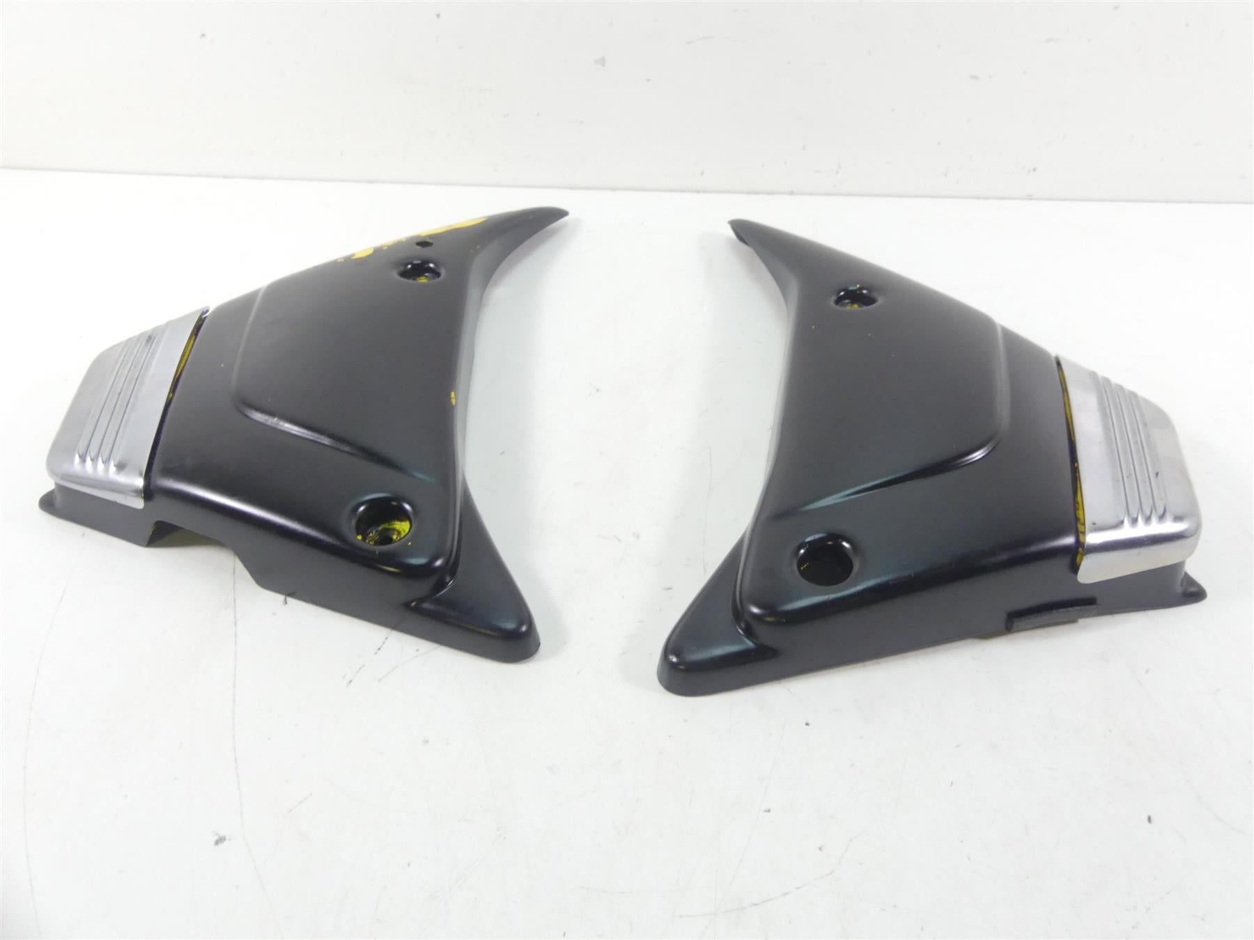2000 Harley Dyna FXR4 CVO Super Glide Side Cover Fairing Set - Read 66421-99 {{ shop.shopifyCountryName }} - Mototech271