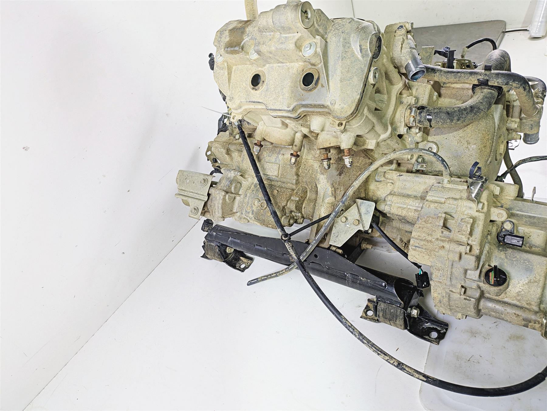 2023 Honda Talon SXS1000 S2R Running Engine & Transmission - 2k 11000-HL6-A01 {{ shop.shopifyCountryName }} - Mototech271