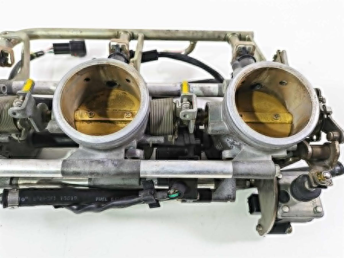 2006 Triumph Rocket 3 Throttle Body Fuel Injection - Keihin Tested T1245100 {{ shop.shopifyCountryName }} - Mototech271