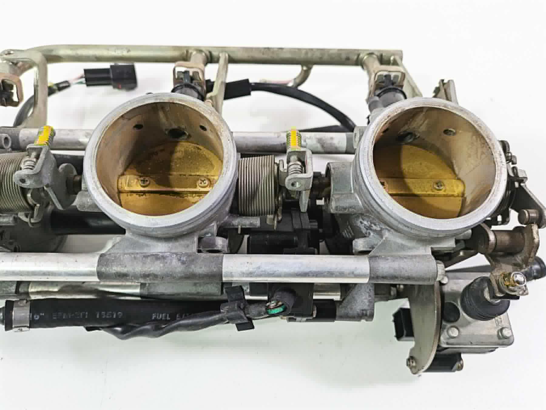 2006 Triumph Rocket 3 Throttle Body Fuel Injection - Keihin Tested T1245100 {{ shop.shopifyCountryName }} - Mototech271