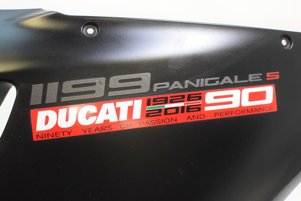 2014 Ducati Panigale 1199 S Upper Right Main Fairing Cover Panel 48013463A {{ shop.shopifyCountryName }} - Mototech271