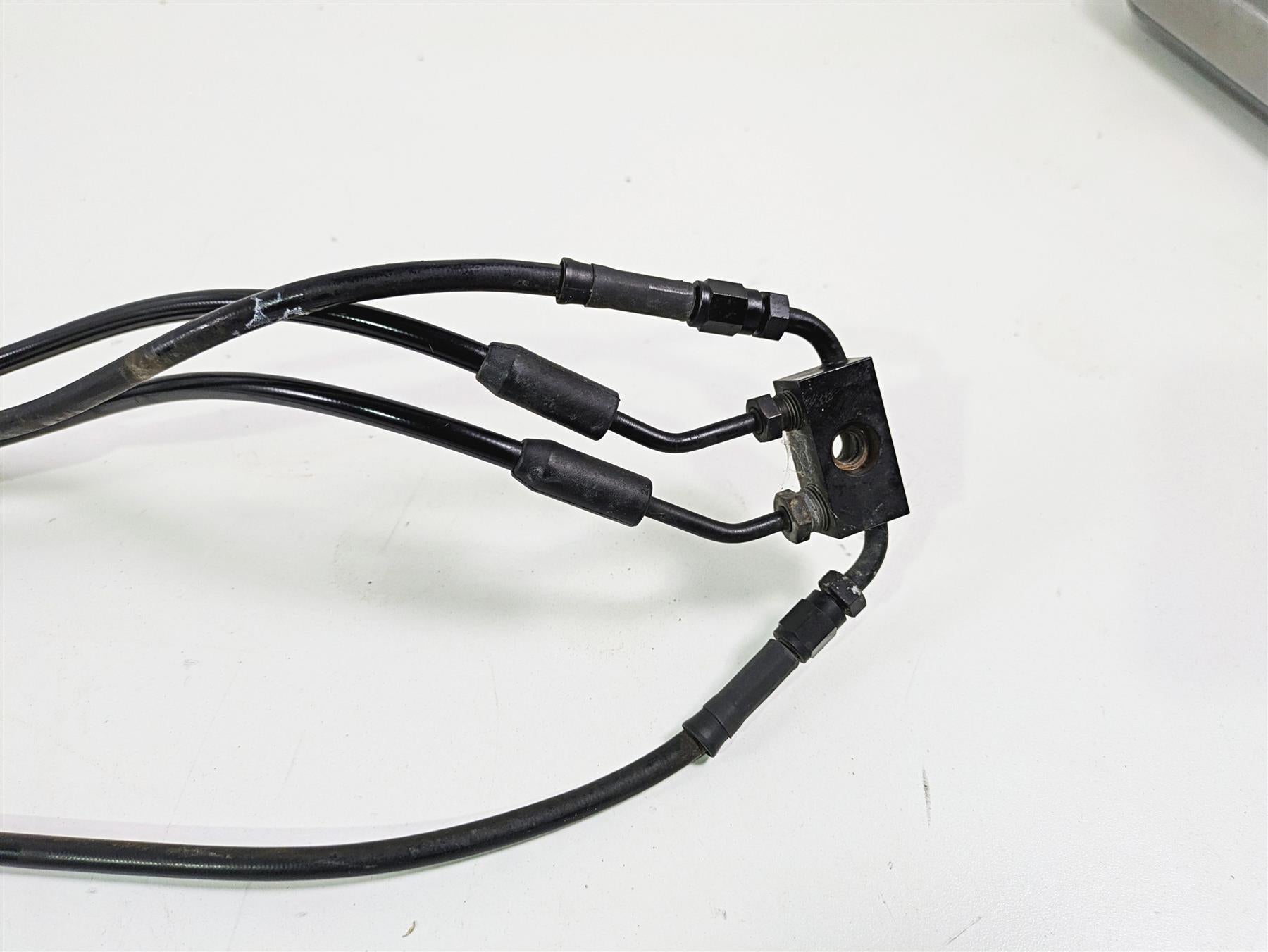 2016 Harley FXDWG Dyna Wide Glide Front Abs Brake Line Set 42940-12A {{ shop.shopifyCountryName }} - Mototech271