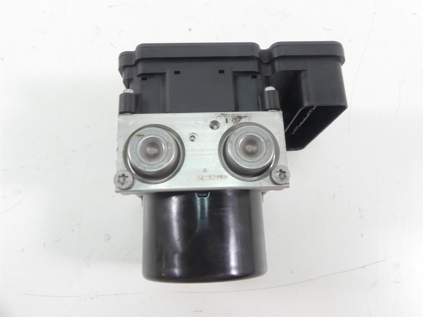 2009 BMW R1200GS K25 Abs Brake Pump Pressure Modulator Module 7682002 7715107 {{ shop.shopifyCountryName }} - Mototech271