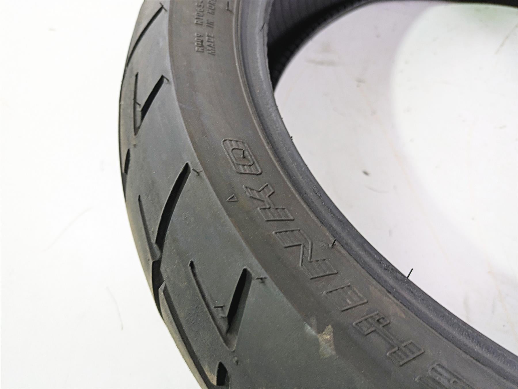 Used Rear Motorcycle Tire Shinko 009 Raven 170/60R17 87-4046 {{ shop.shopifyCountryName }} - Mototech271