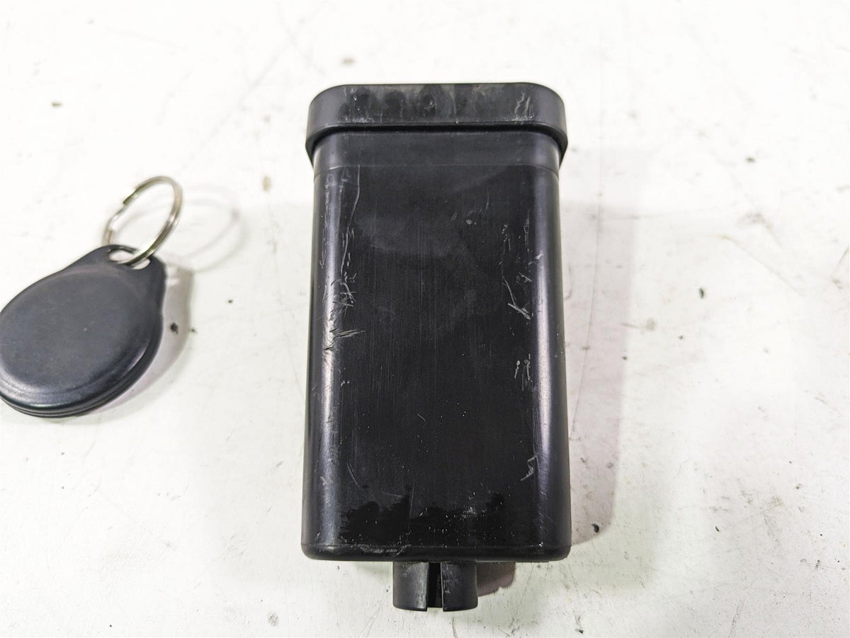 2003 Harley Touring FLHTCUI 100TH E-Glide Tssm Security Module & Fob 68922-00B {{ shop.shopifyCountryName }} - Mototech271