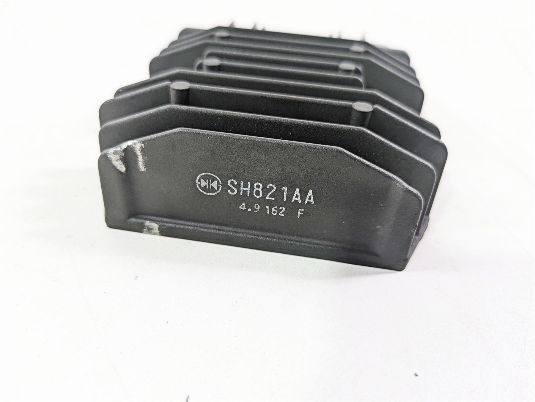 2015 Ducati Hypermotard 821 SP Rectifier Voltage Regulator SH821AA 54040321A {{ shop.shopifyCountryName }} - Mototech271