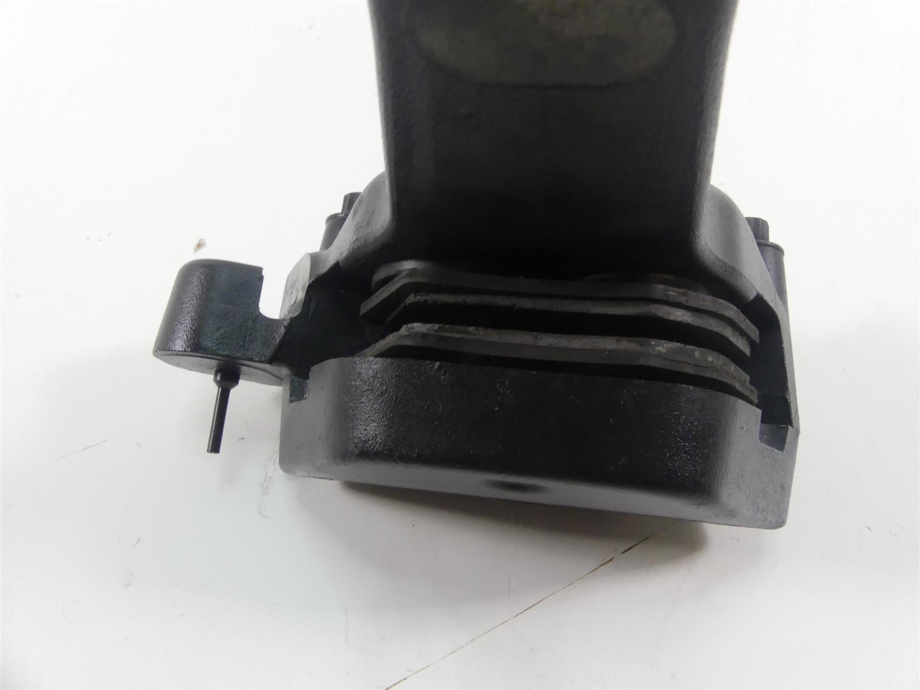 2003 Harley Sportster XL1200 C 100th Anniv Rear Brake Caliper + Mount 40925-00A {{ shop.shopifyCountryName }} - Mototech271