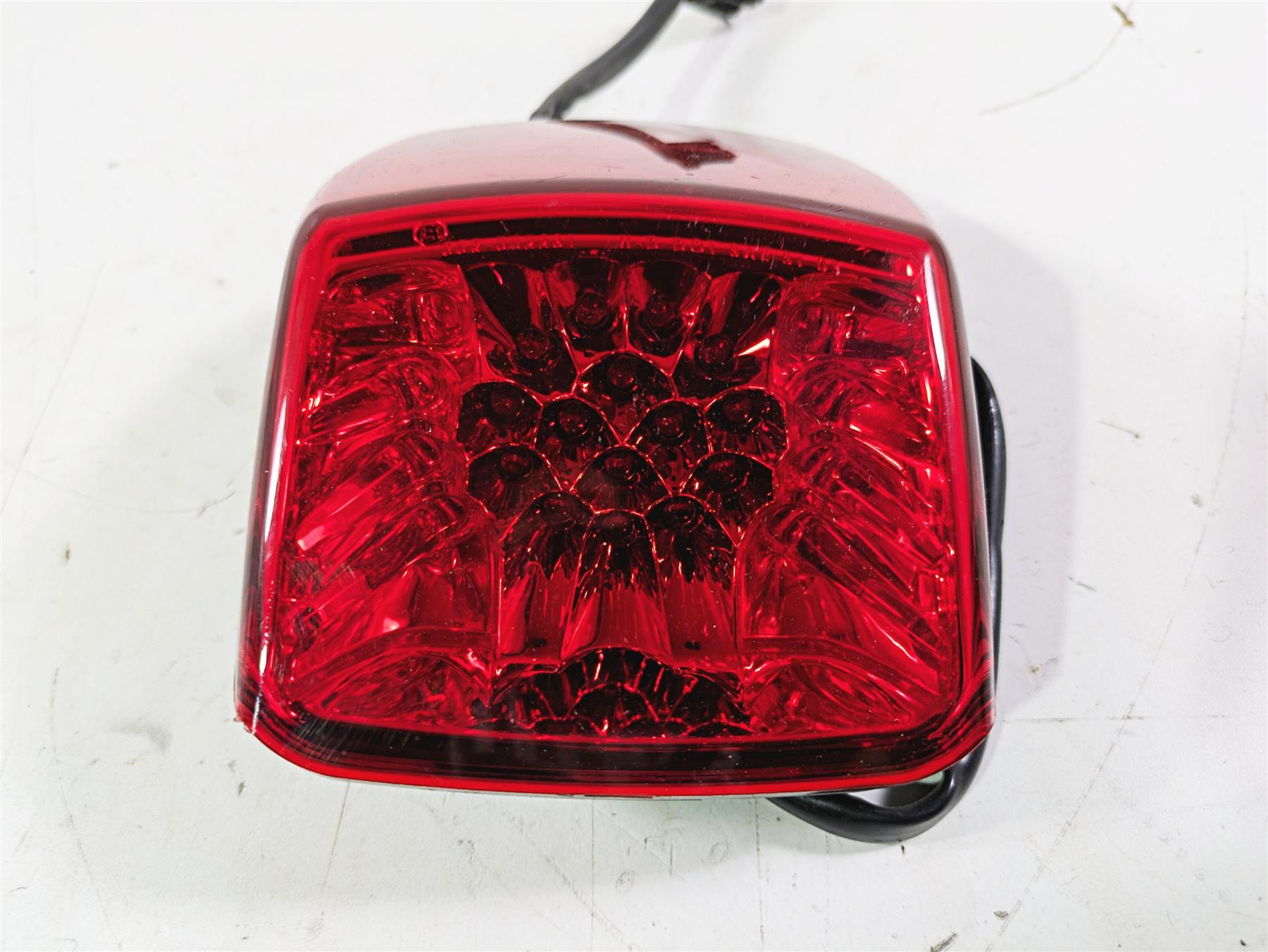 2003 Harley Softail FXSTDI Deuce 100th Taillight Tail Light & Wiring 68354-00A {{ shop.shopifyCountryName }} - Mototech271