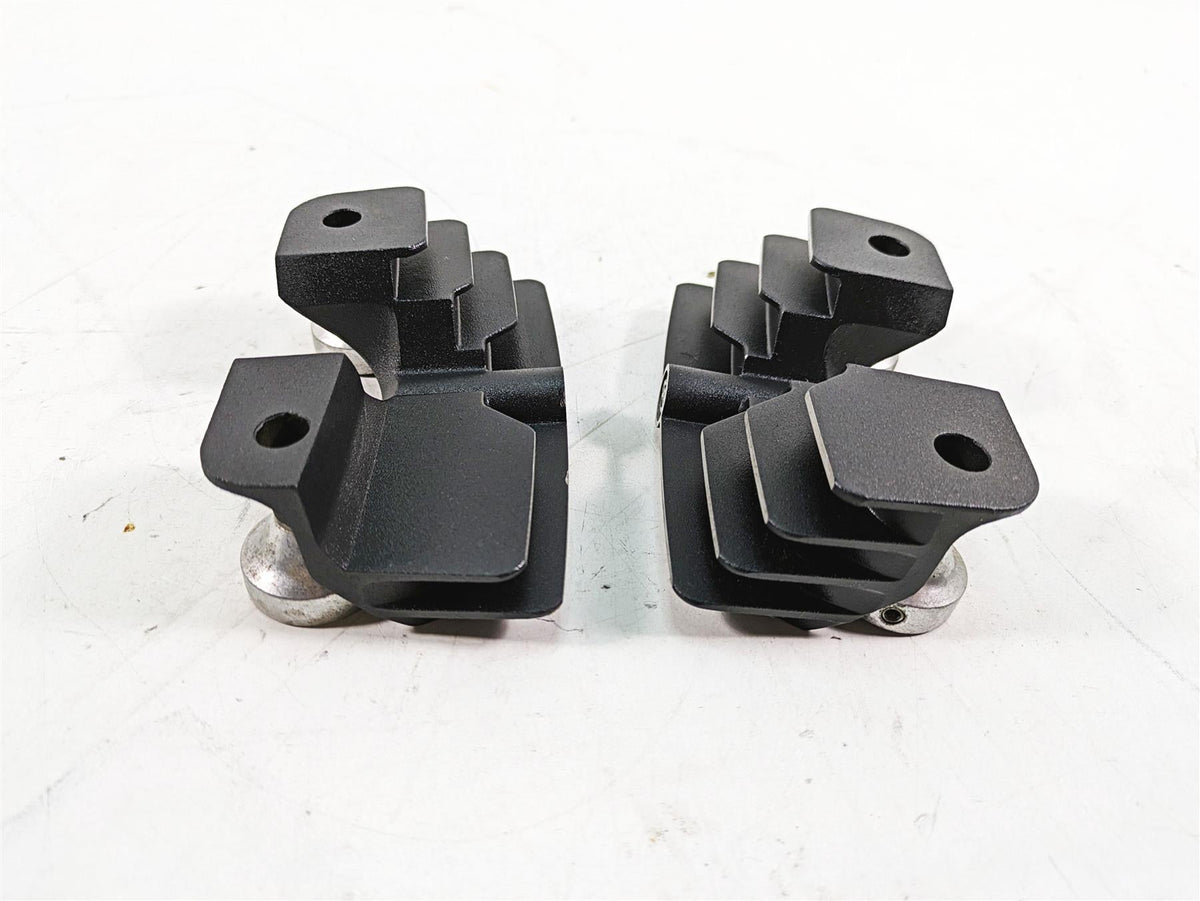 2015 Harley FXDL Dyna Low Rider Ripped Spark Plug Cover Set 61400148 {{ shop.shopifyCountryName }} - Mototech271