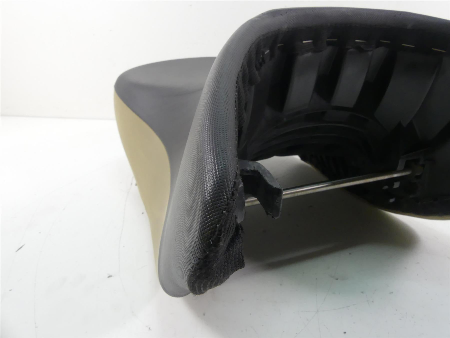 2012 BMW R1200 GS K255 Adventure Front Driver Rider Sandrover Seat 52537667725 {{ shop.shopifyCountryName }} - Mototech271