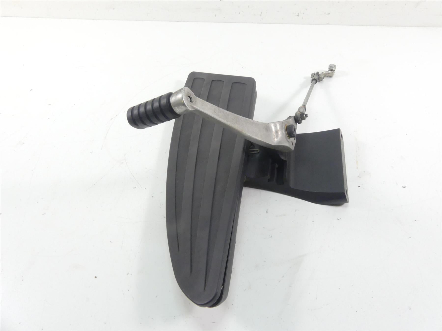 2013 Victory Cross Country Front Left Floorboard & Shifter 5135045 5137197 {{ shop.shopifyCountryName }} - Mototech271