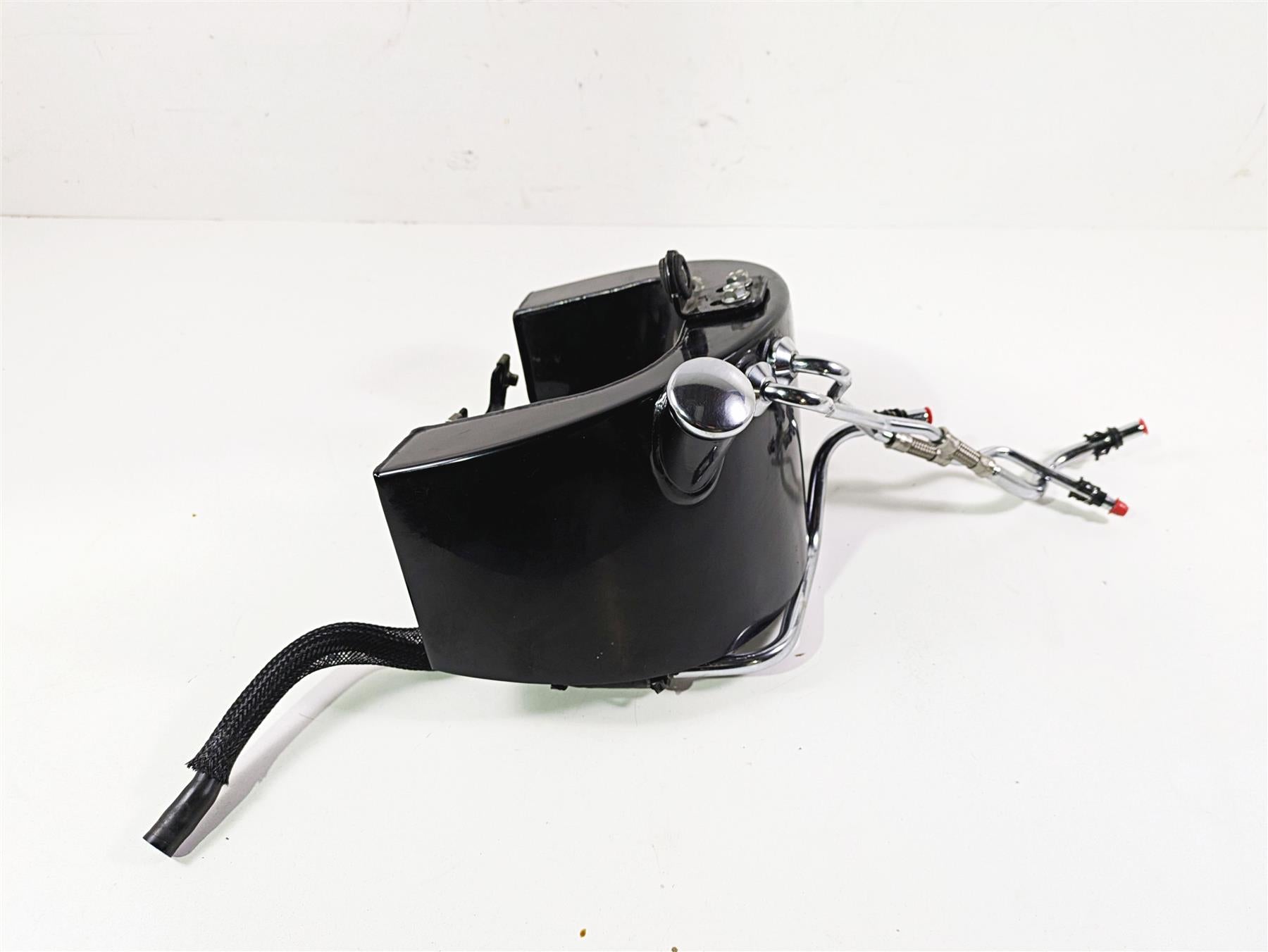2014 Harley FLS Softail Slim Oil Tank Reservoir & Hoses Lines 62492-01A {{ shop.shopifyCountryName }} - Mototech271