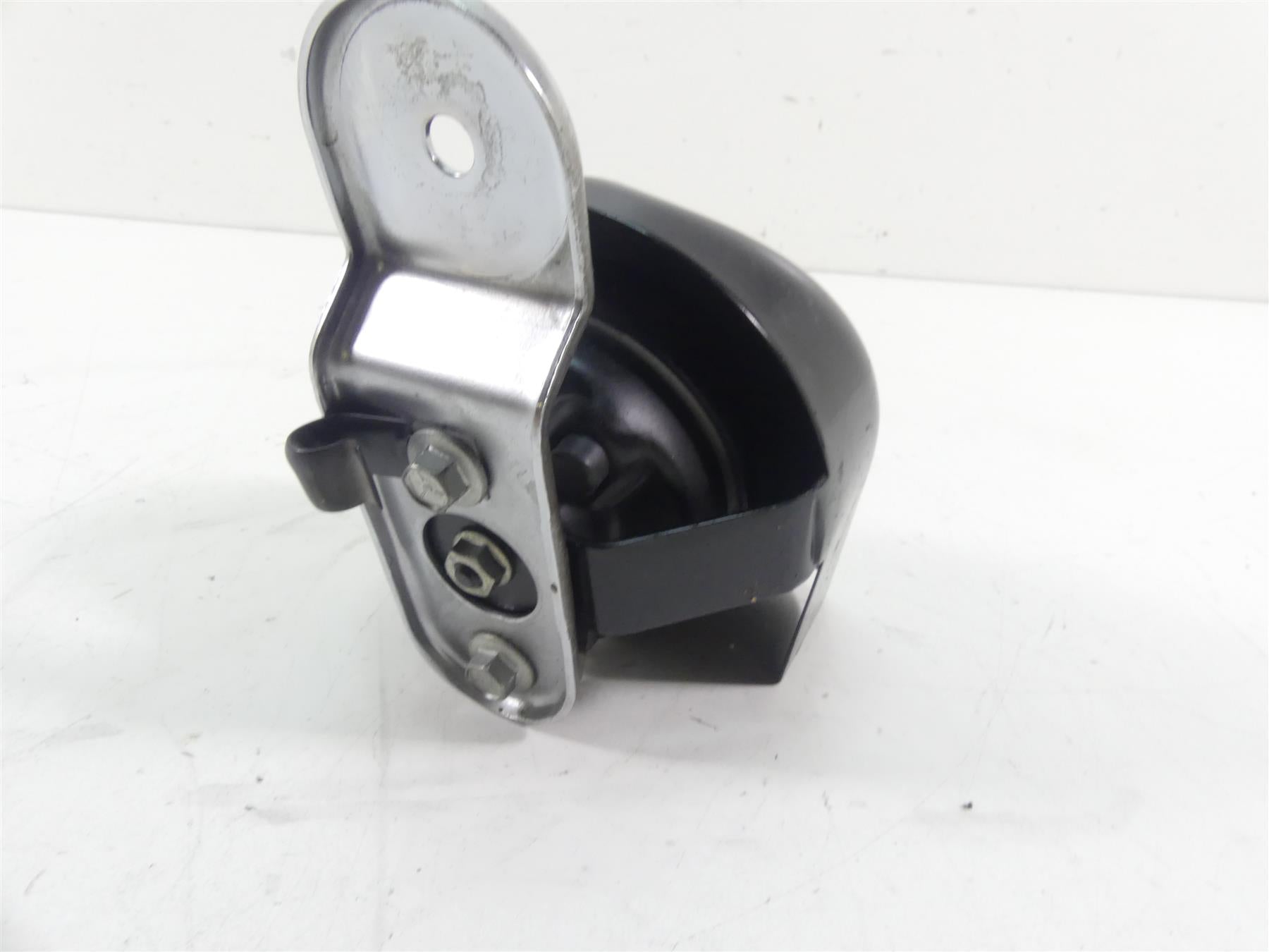 2017 Harley FLS Softail Slim Horn + Cover & Mount 69061-99B {{ shop.shopifyCountryName }} - Mototech271