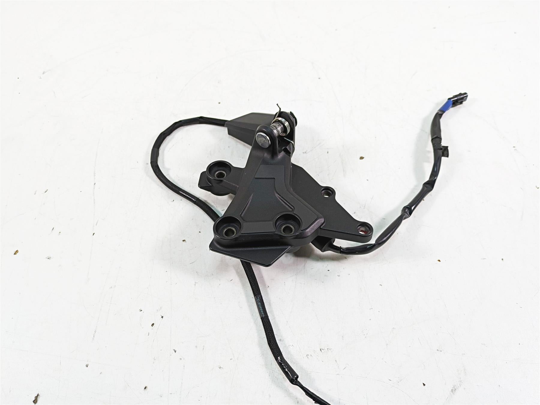 2018 Kawasaki ZX1002 Ninja H2 SX Right Front Footpeg Mount 35063-1419-46R {{ shop.shopifyCountryName }} - Mototech271