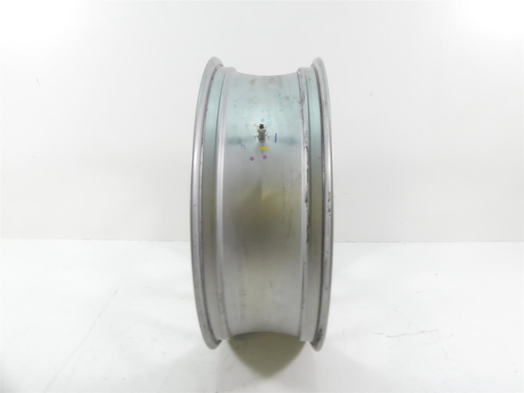 2017 BMW R1200RT K52 Rear Wheel Rim 17x5.5 Dent - Read 36317727235 {{ shop.shopifyCountryName }} - Mototech271
