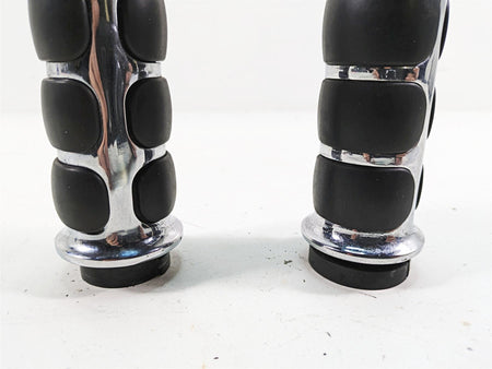 1999 Harley Dyna FXDL Low Rider Chrome Hand Grip Set {{ shop.shopifyCountryName }} - Mototech271
