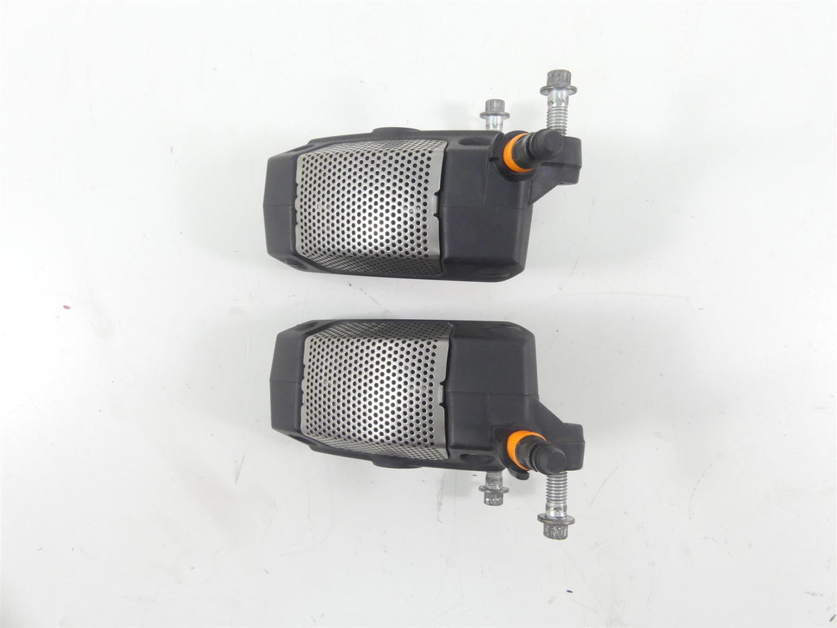 2011 Harley Touring FLTRU Road Glide Front Brake Caliper Set 43027-08 44023-08 {{ shop.shopifyCountryName }} - Mototech271