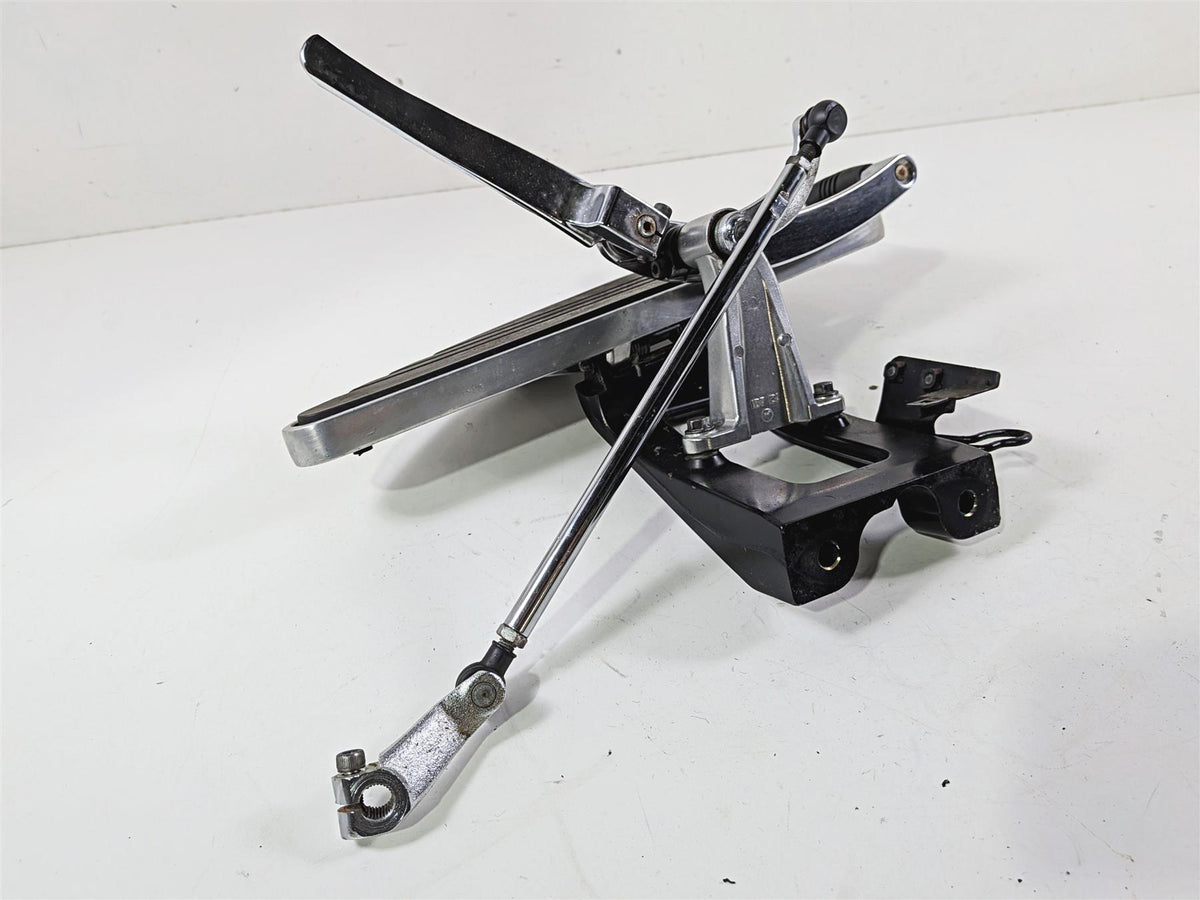 2008 Yamaha XV1900 Roadliner S Left Floorboard & Shifter 1D7-27410-00-00 {{ shop.shopifyCountryName }} - Mototech271