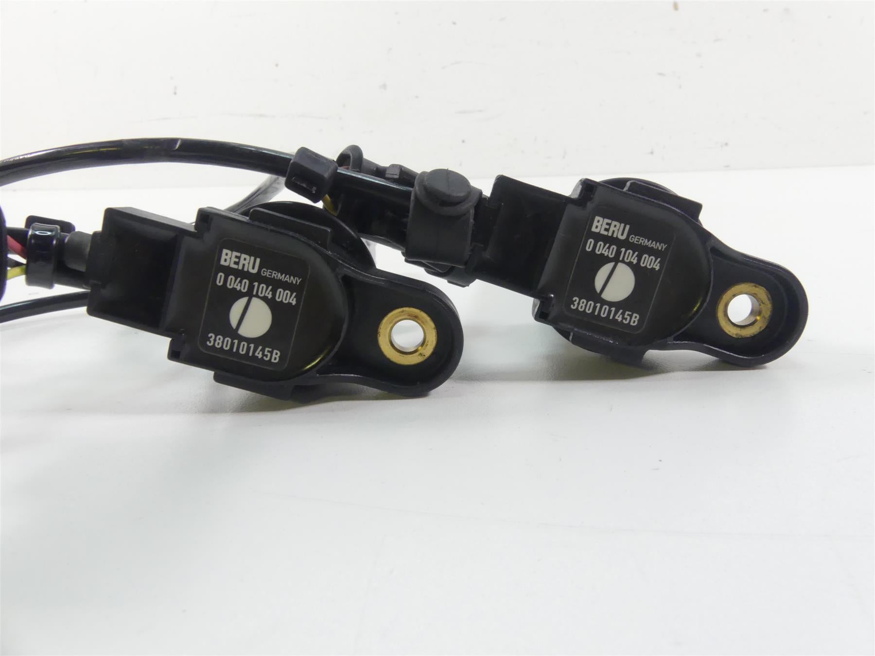 2014 Ducati Hypermotard 821 SP Beru Ignition Coil + Wires & Plugs Set 38010145B {{ shop.shopifyCountryName }} - Mototech271