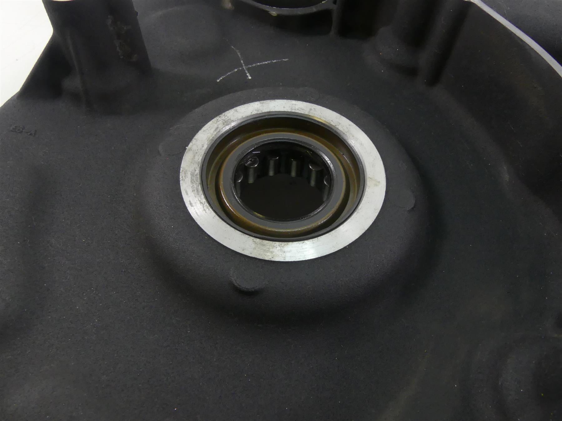 2013 Harley Touring FLHX Street Glide Inner Primary Drive Clutch Cover 60677-07A {{ shop.shopifyCountryName }} - Mototech271