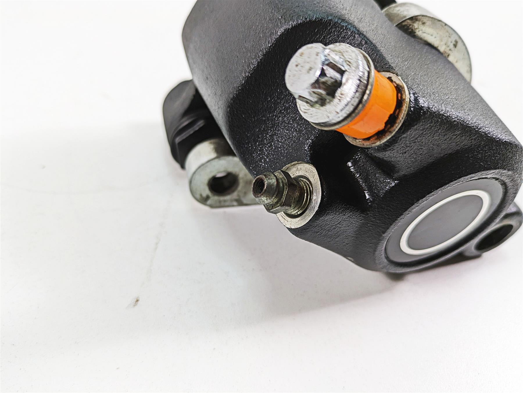 1986 Harley Sportster XLH 883 Front Brake Caliper + Line 44046-84 {{ shop.shopifyCountryName }} - Mototech271