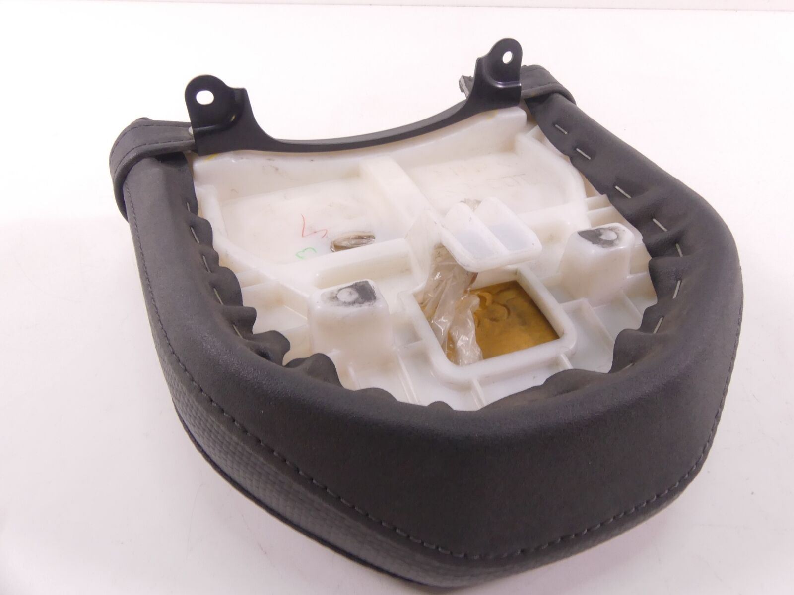 2014 Yamaha VMX17 V-Max 1700 Rear Passenger Pillion Seat Saddle 2S3-24750-11-00 {{ shop.shopifyCountryName }} - Mototech271