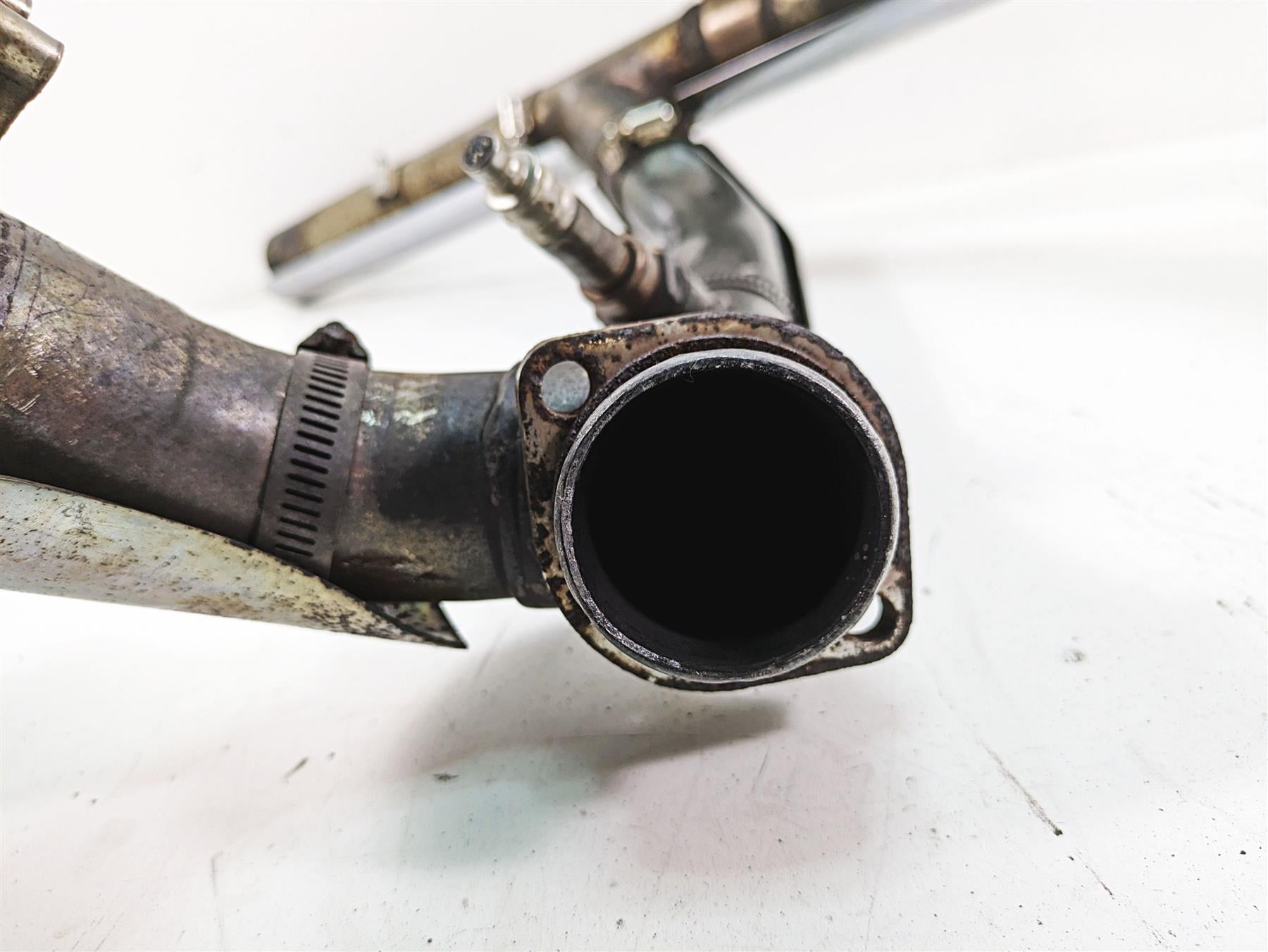 2005 Harley Touring FLHTCUI Electra Glide Oem Exhaust Header Pipe Set 65626-98C {{ shop.shopifyCountryName }} - Mototech271