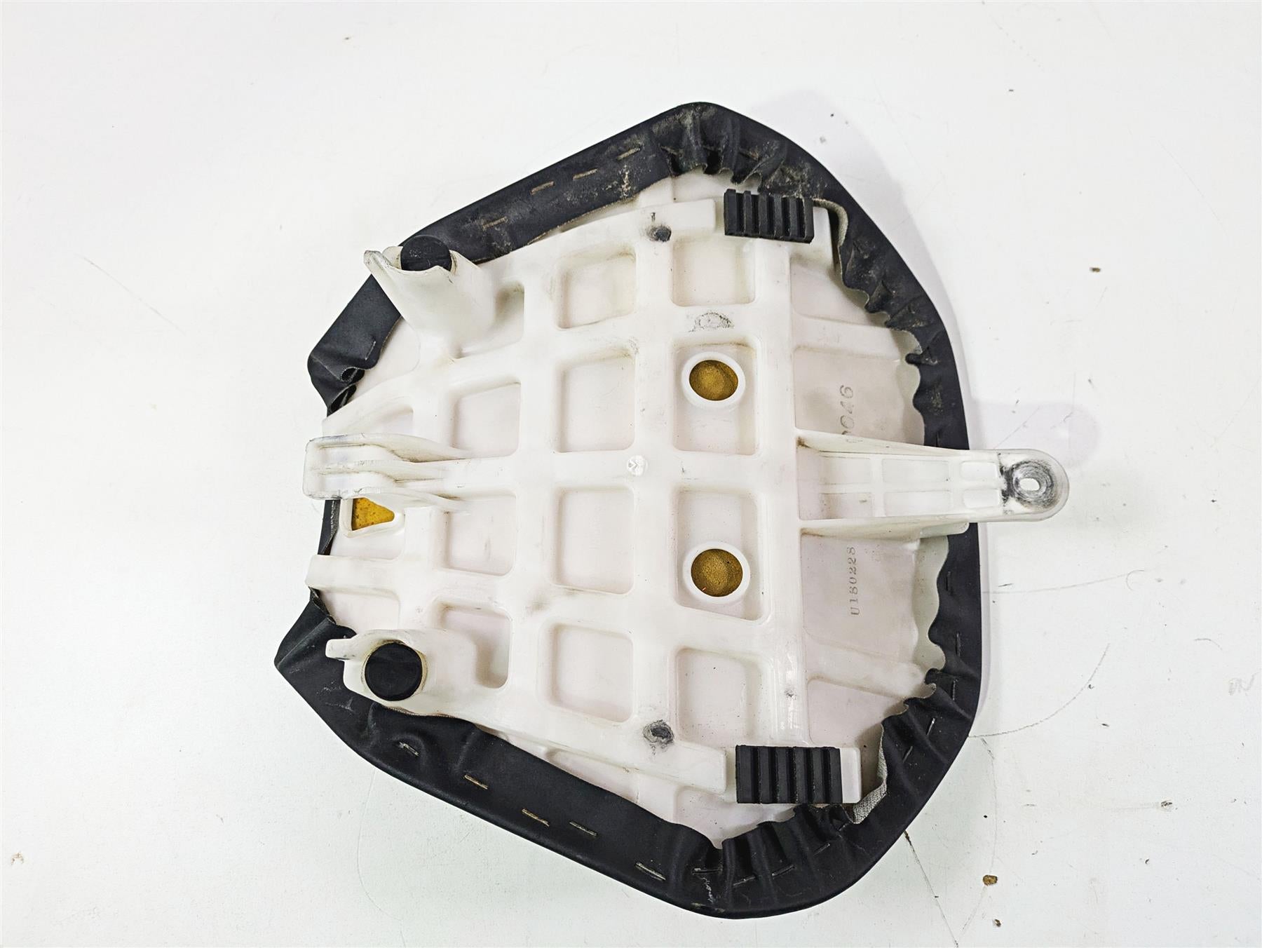 2005 Kawasaki ZX1000 ZX10R Ninja Driver Rider Seat Saddle 53066-0046-MA {{ shop.shopifyCountryName }} - Mototech271