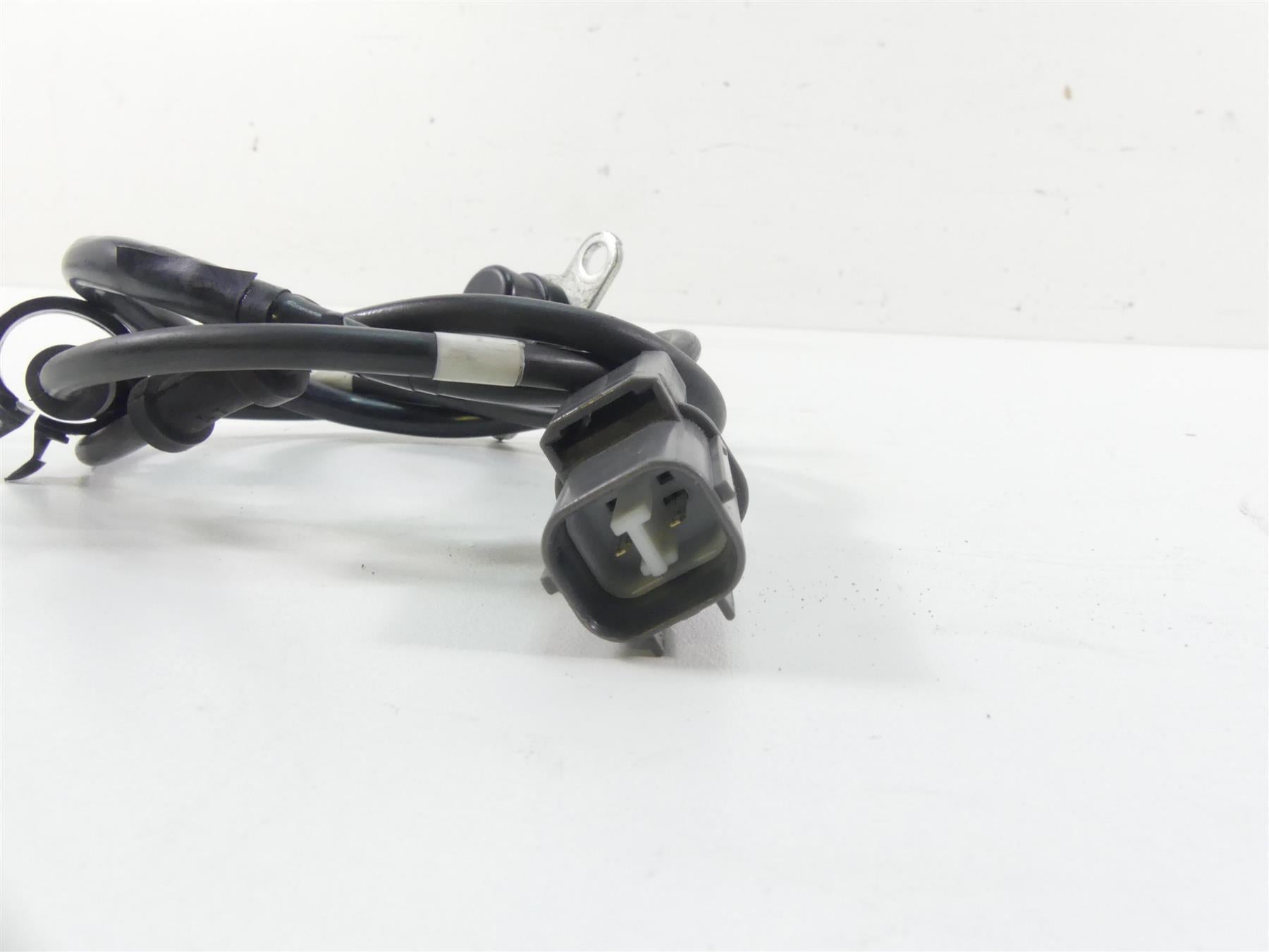 2012 Kawasaki ZX1400 ZX14R Ninja Front Wheel Speed Sensor 21176-0060 {{ shop.shopifyCountryName }} - Mototech271