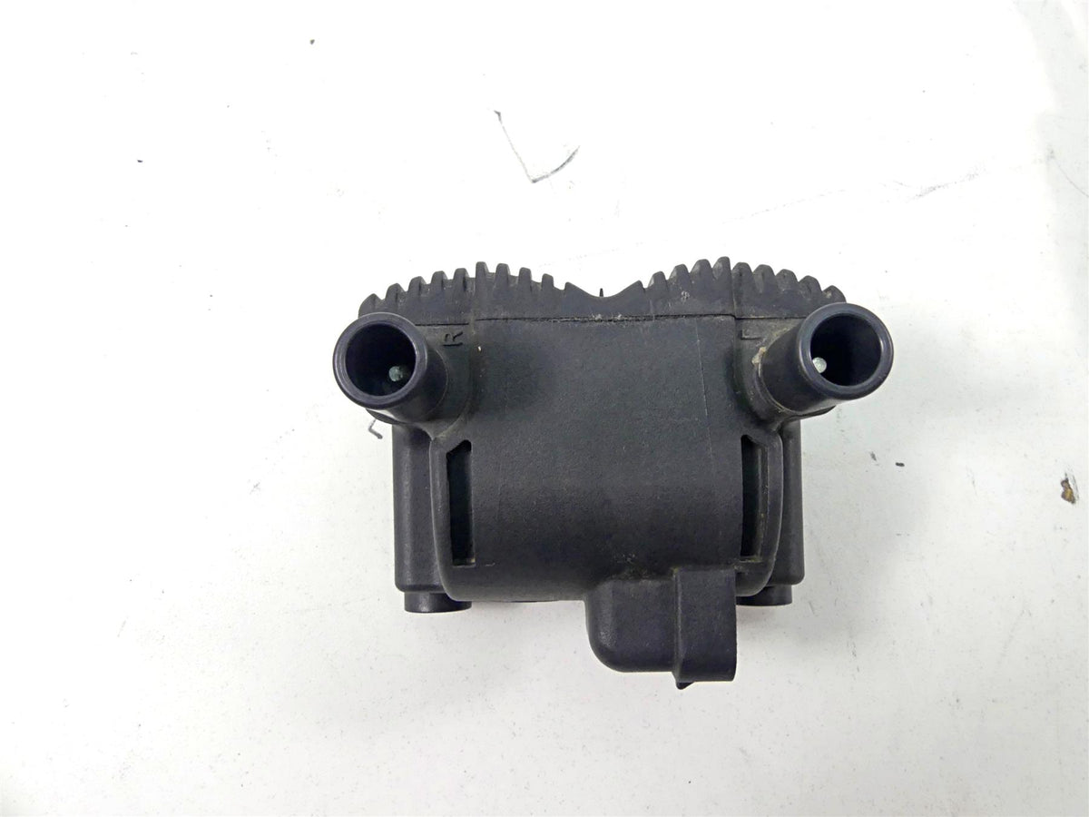 2004 Harley Touring FLHTCUI Electra Glide Ignition Coil Wires Plugs 31743-01 {{ shop.shopifyCountryName }} - Mototech271
