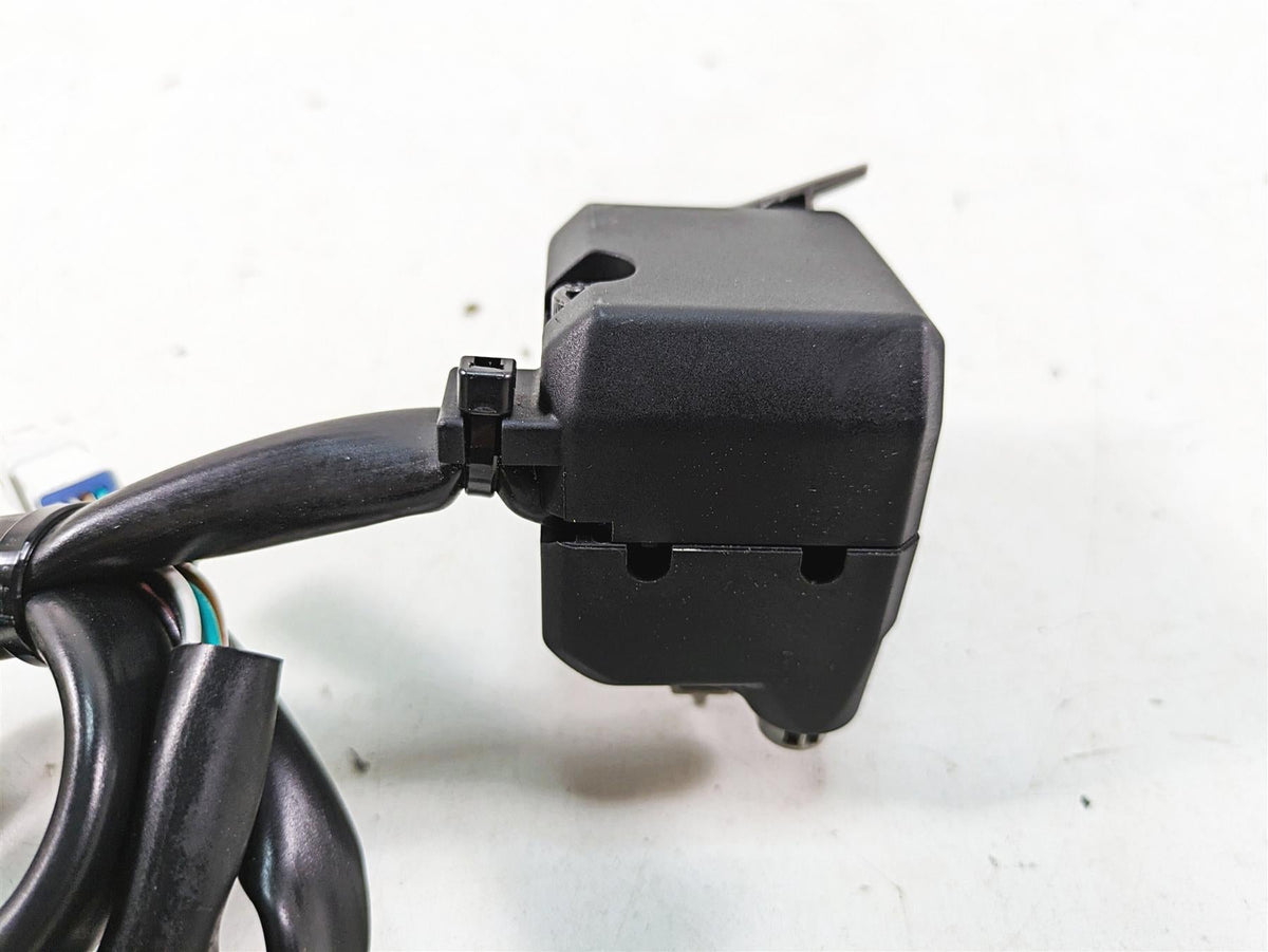 2020 Ducati Scrambler 1100 Sport Pro Left Hand Control Switch 65110242D {{ shop.shopifyCountryName }} - Mototech271
