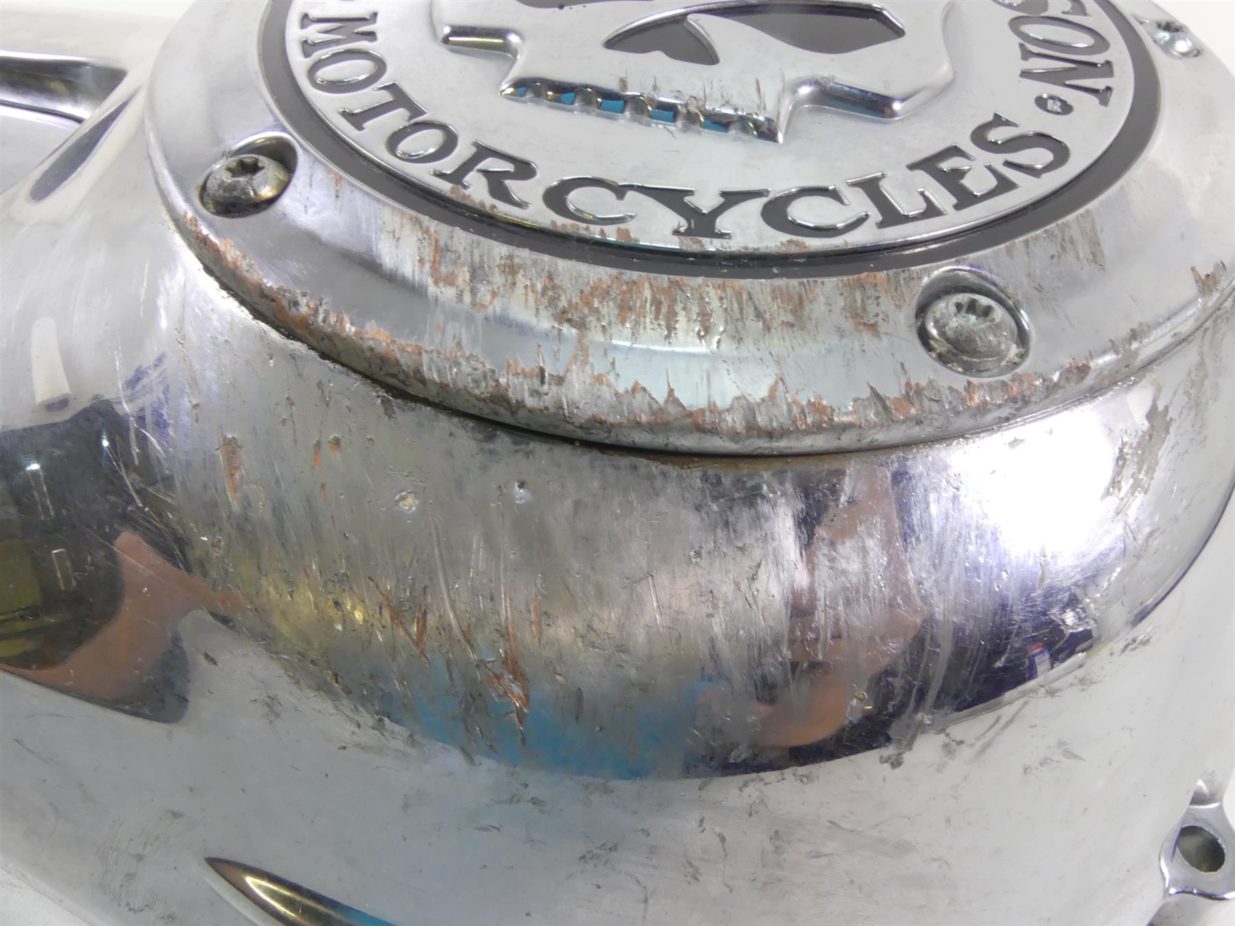 2004 Harley Softail FLSTFI Fat Boy Outer Primary Drive Clutch Cover 60506-99 {{ shop.shopifyCountryName }} - Mototech271