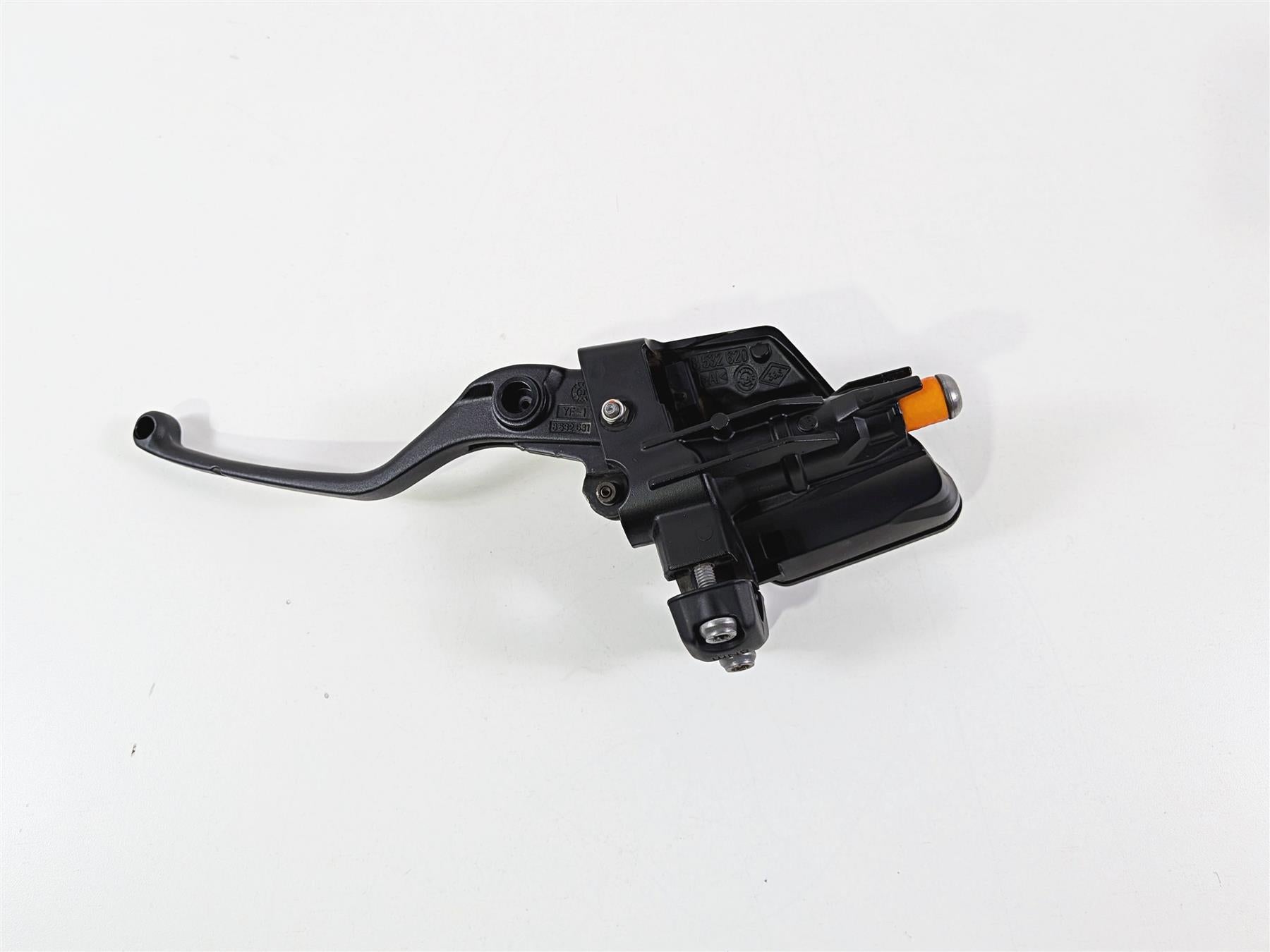 2015 BMW R1200GS K50 Front Brake Master Cylinder & Lever 32728559604 {{ shop.shopifyCountryName }} - Mototech271