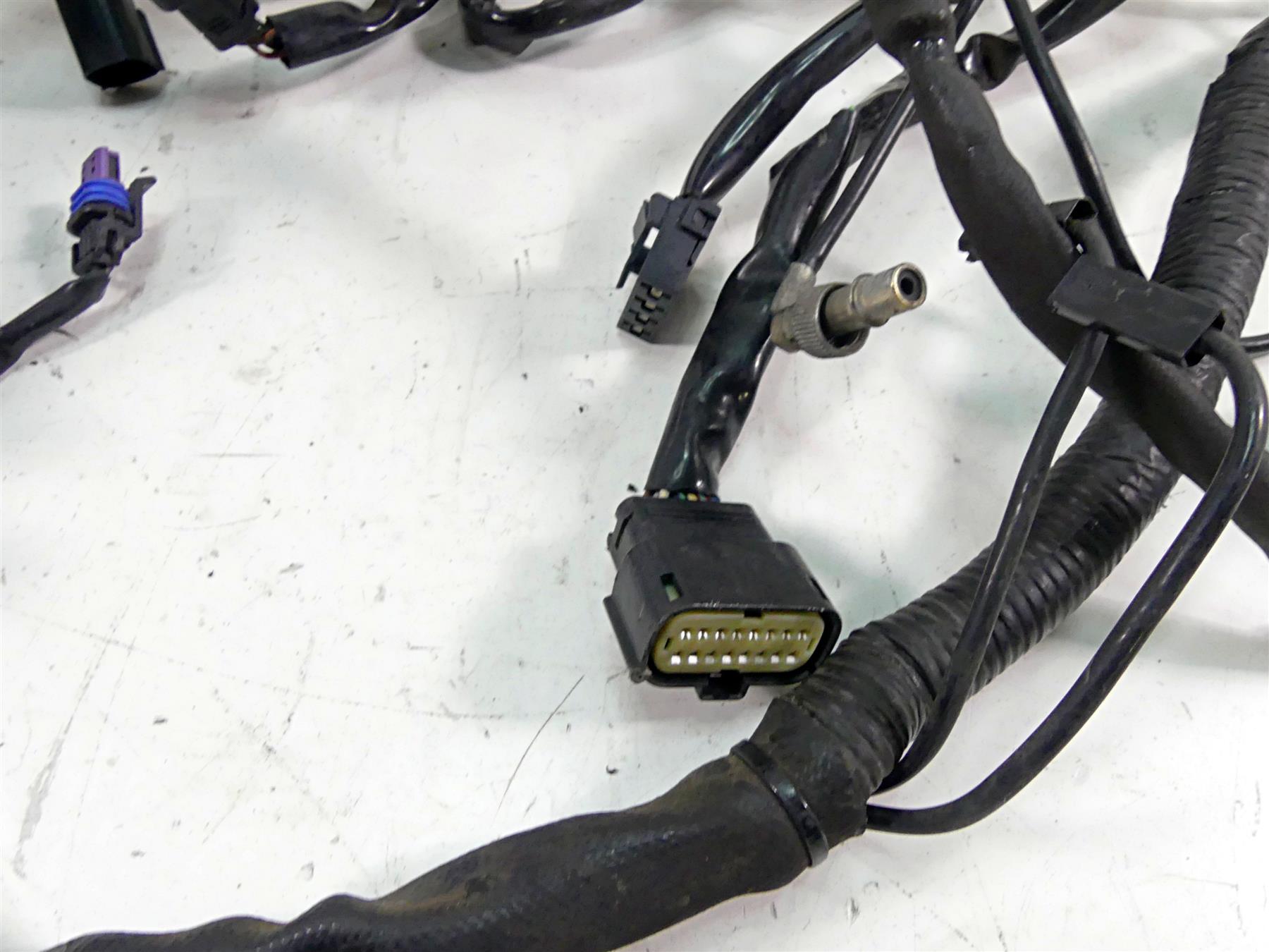 2011 Harley Touring FLTRX Road Glide Main Wiring Harness Abs - Read 70127-10A {{ shop.shopifyCountryName }} - Mototech271