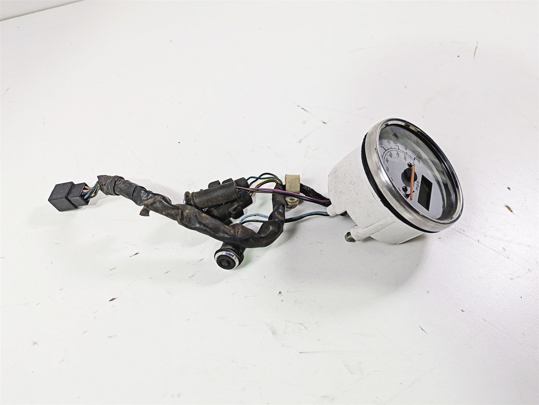2001 Honda VT750 Shadow Ace Speedometer Gauge Instrument 37200-MBA-601 {{ shop.shopifyCountryName }} - Mototech271