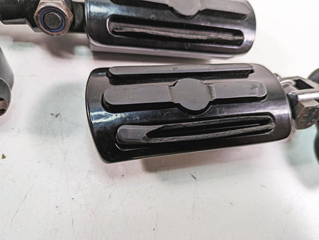 2009 Harley Softail FLSTSB Cross Bones Aftermarket Black Highway Peg Set {{ shop.shopifyCountryName }} - Mototech271