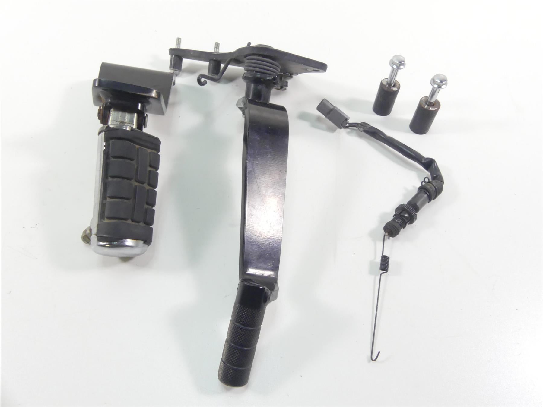 2016 Honda VT1300 CRG Stateline Right Front Footpeg & Brake Lever 50615-MFY-A00 {{ shop.shopifyCountryName }} - Mototech271