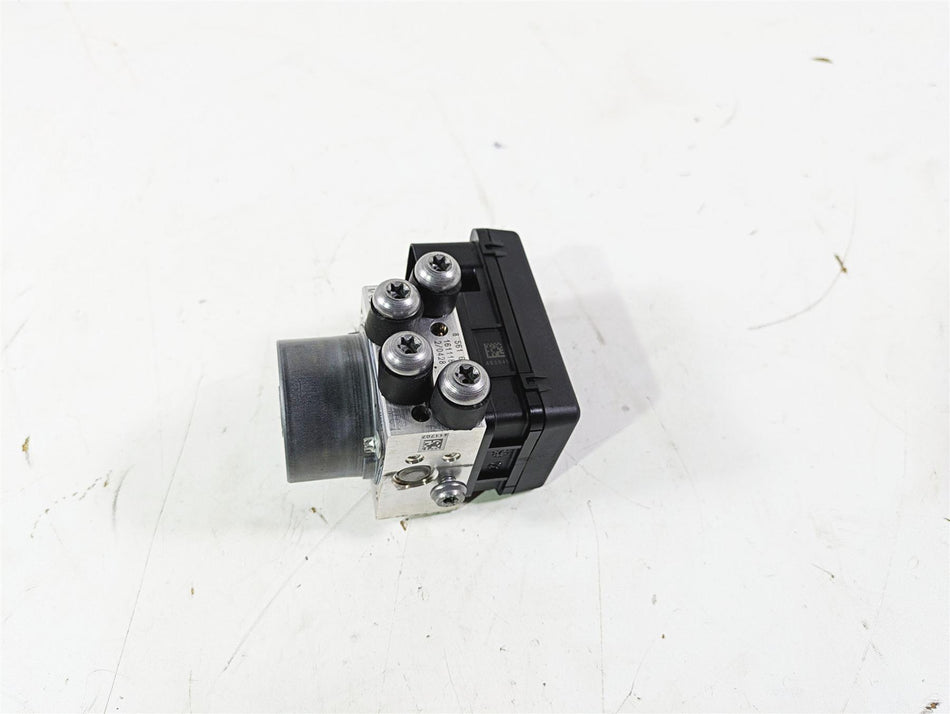 2017 BMW F800GS Adv K75 Abs Brake Pump Module 34518546851 {{ shop.shopifyCountryName }} - Mototech271