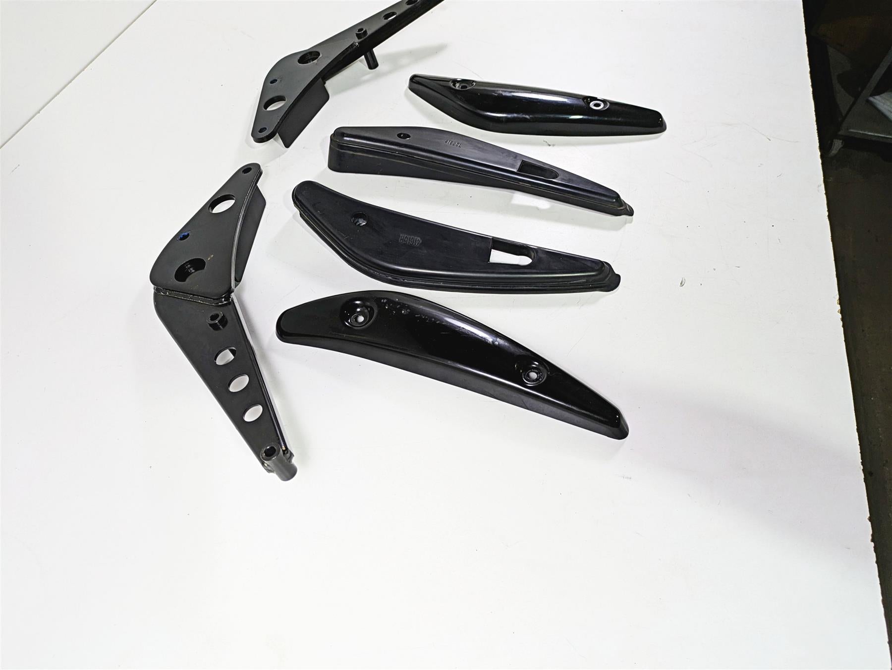 2016 Suzuki M109R VZR1800 Boulevard Rear Fender Strut Cover Set 41630-48G20 {{ shop.shopifyCountryName }} - Mototech271